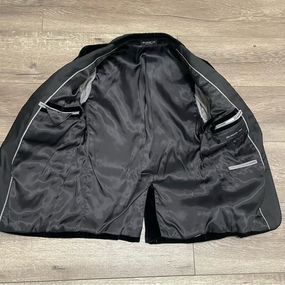 John Varvatos Boys Blazer Black Velvet Sport Coat Jacket Sz 10 - Picture 7 of 10